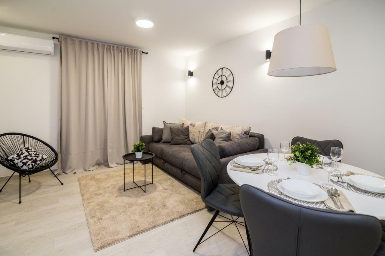 Fk Apartments Pakoštane Exteriér fotografie